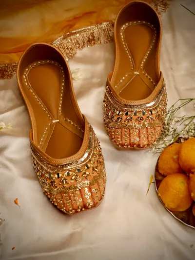 Mustard Yellow Designer Jutti-0
