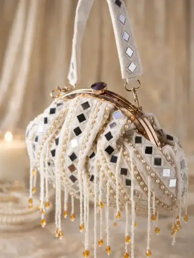 Lumaire (Crystal Clutch) - 3