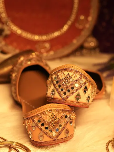 Peach Punjabi Jutti for Women-2