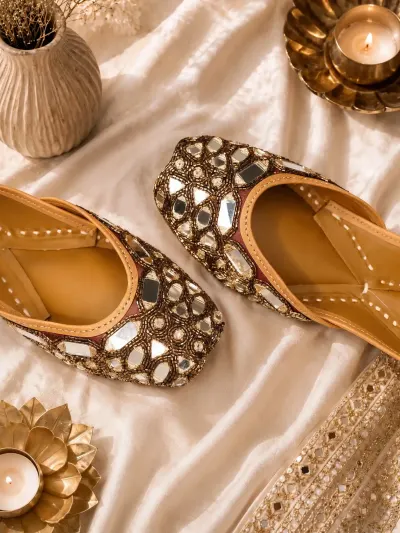 Maroon Mirror Bridal Jutti-0