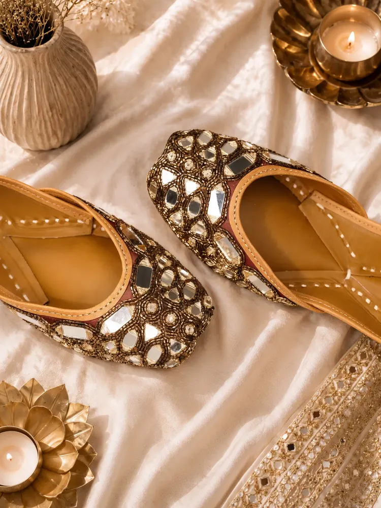 MAROON MIRROR BRIDAL JUTTI - 1