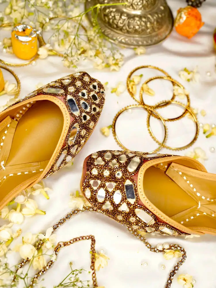 Sheesh Mahal (Jutti) thumbnail 4