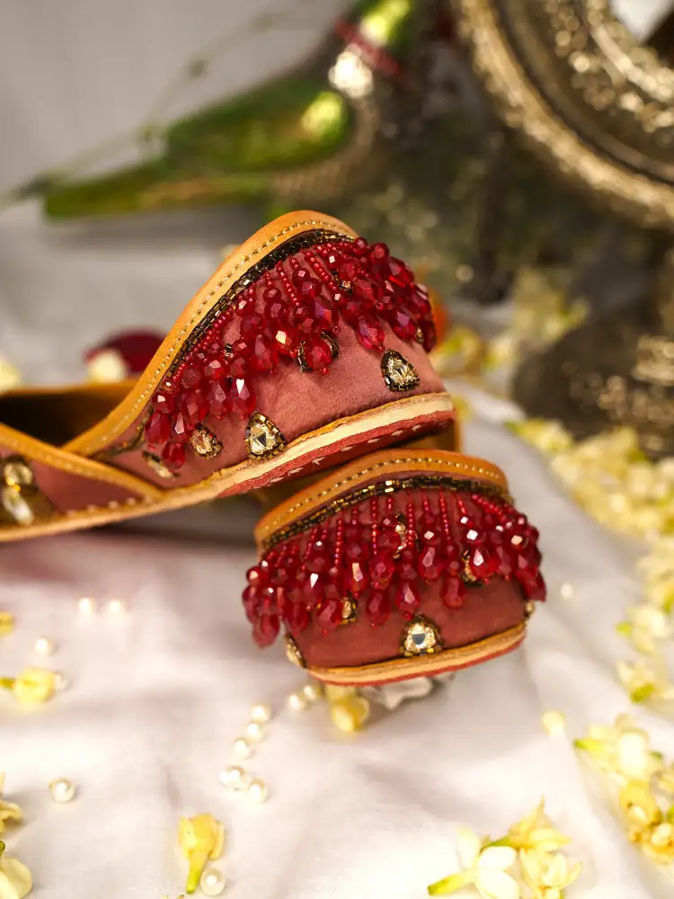 Sheesh Mahal (Jutti) thumbnail 6