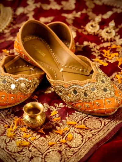 Rust Punjabi Jutti-3