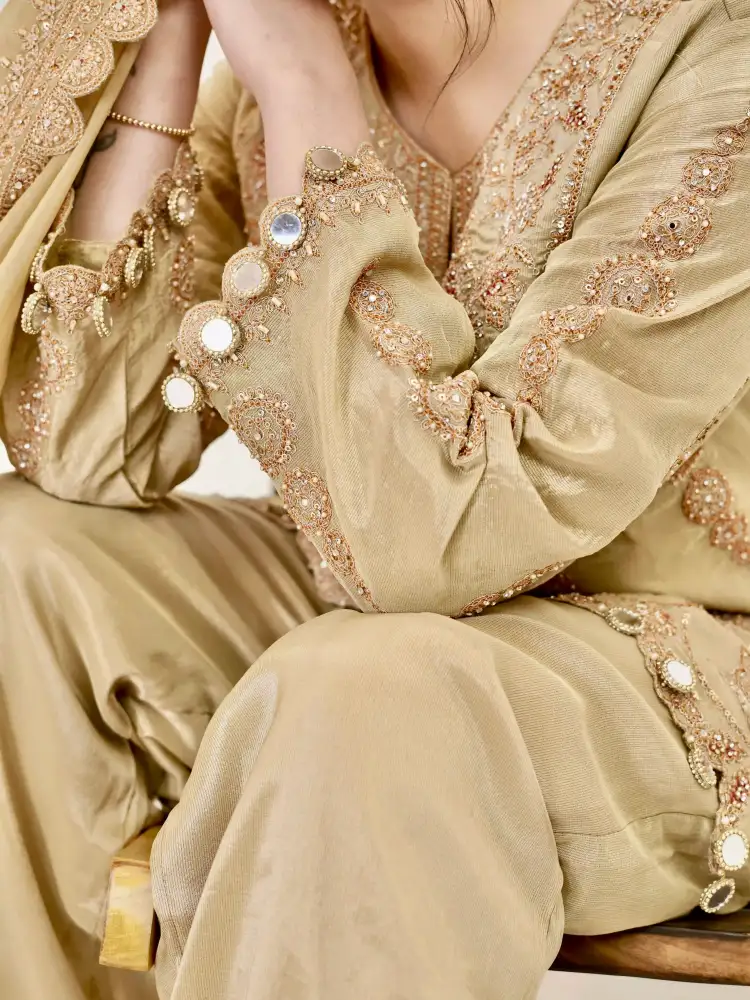 Olive Green Organza Silk Suit Set thumbnail 4