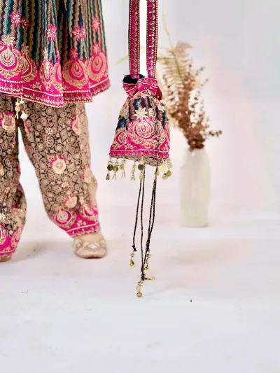 Black Farshi Salwar Suit-2