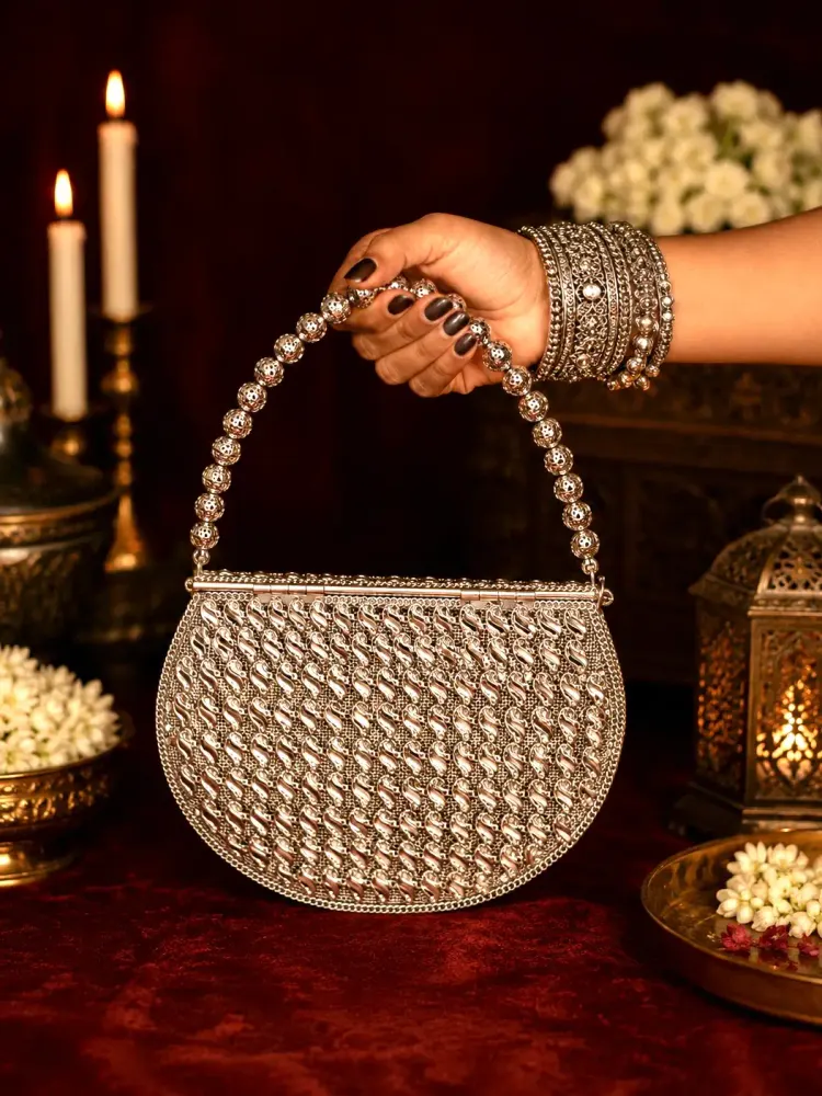 Silver Metal Clutch Bag-3