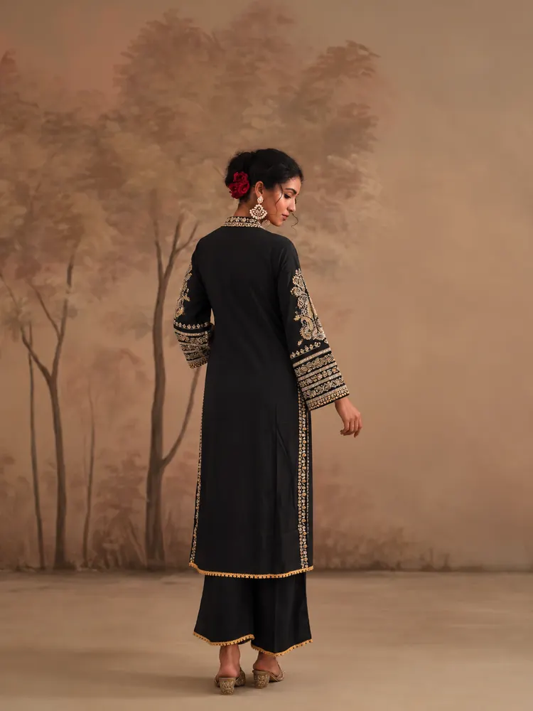 Women’s Black Pakistani Suit-1