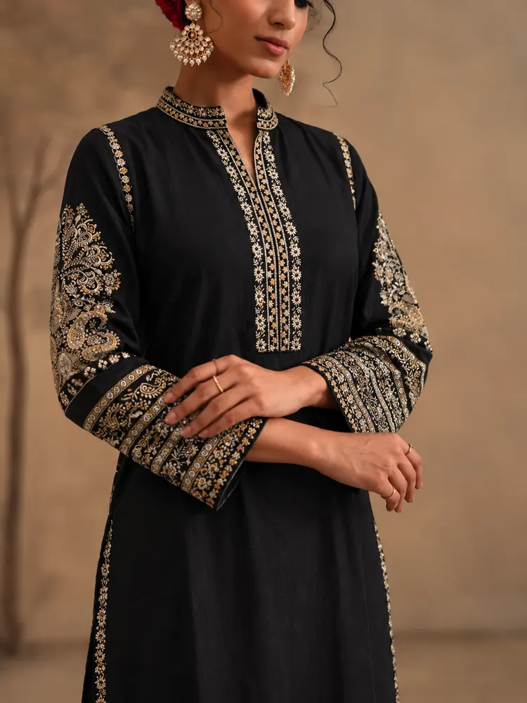 Women’s Black Pakistani Suit-3