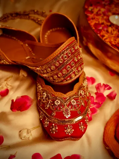 Red Bridal Designer Jutti-2