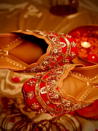 Red Bridal Designer Jutti-1
