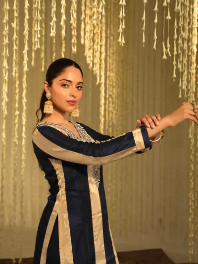 Navy Gold Striped Kurta Set-2