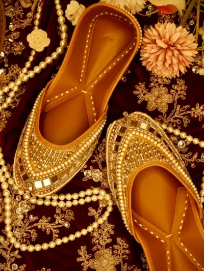 Ivory Pearl Wedding Jutti-2