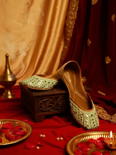 Sage Green Punjabi Jutti-2