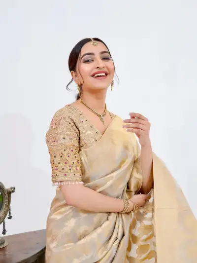 Antique Gold Banarasi Silk Saree with Blouse - 4