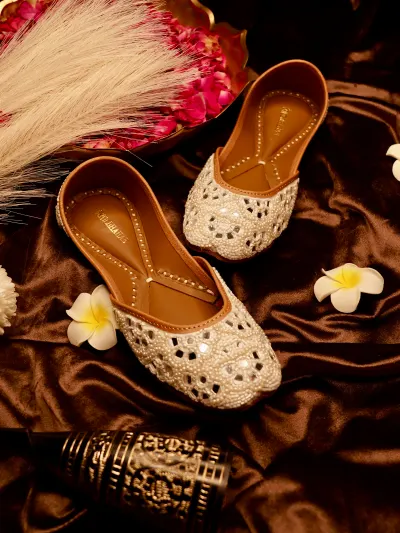 Ivory Bridal Jutti-0