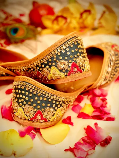 Navy Blue Bridal Punjabi Jutti-3