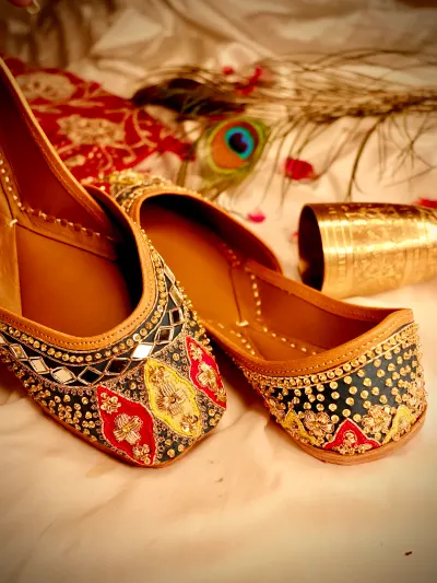 Navy Blue Bridal Punjabi Jutti-1