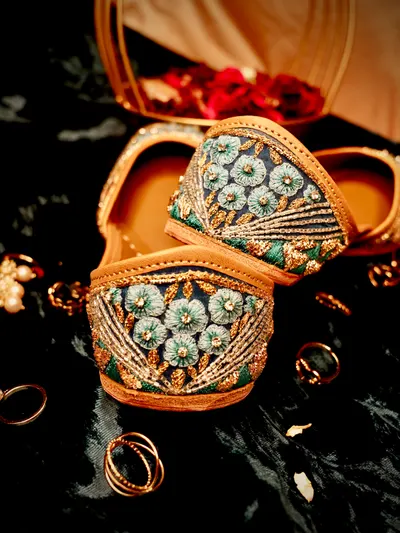 Blue Leather Embroidered Jutti-3