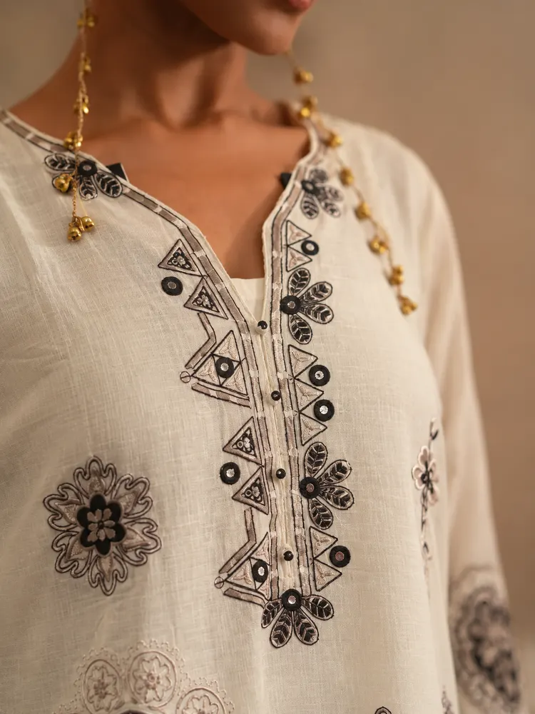 Ivory Black Embroidered Co-ord Set-2