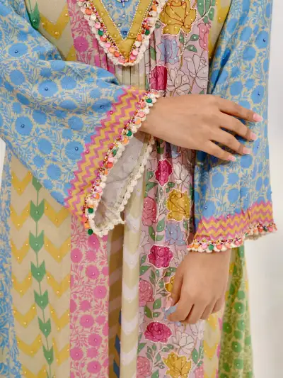 Multicolor Floral Printed A-Line Kurta Pant Set with Dupatta - 3