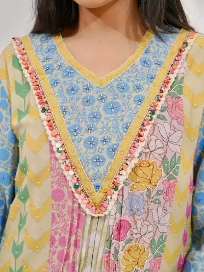 Multicolor Floral Printed A-Line Kurta Pant Set with Dupatta - 4