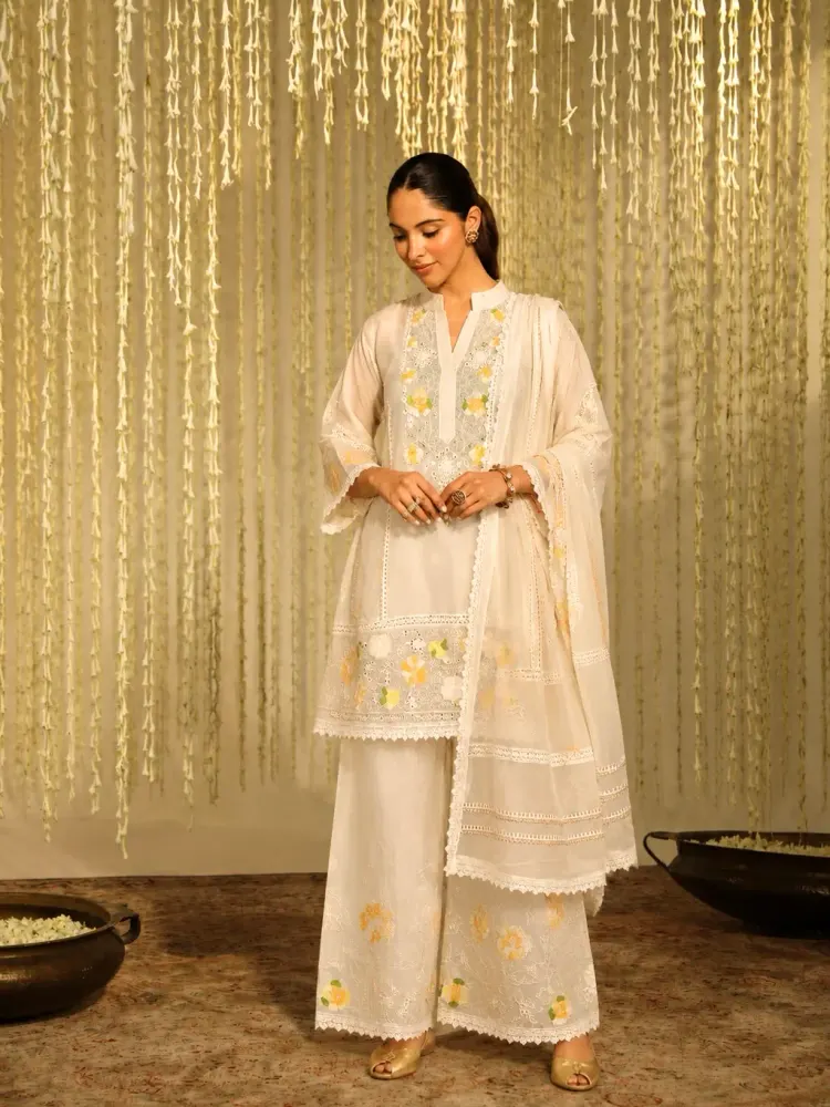 White Floral Mul Cotton Suit-1